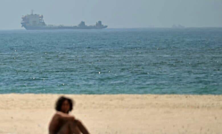 qatar_b.jpg