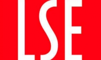 LSE: &Tau;&alpha; &delta;&iota;&delta;ά&gamma;&mu;&alpha;&tau;&alpha; &tau;&eta;&sigmaf; &epsilon;&lambda;&lambda;&eta;&nu;&iota;&kappa;ή&sigmaf; &kappa;&rho;ί&sigma;&eta;&sigmaf; - &Kappa;&alpha;&mu;ί&alpha; &chi;ώ&rho;&alpha; &delta;&epsilon;&nu; &mu;&pi;&omicron;&rho;&epsilon;ί &nu;&alpha; &zeta;&epsilon;&iota; &pi;έ&rho;&alpha; &alpha;&pi;ό &tau;&alpha; ό&rho;&iota;ά &tau;&eta;&sigmaf;