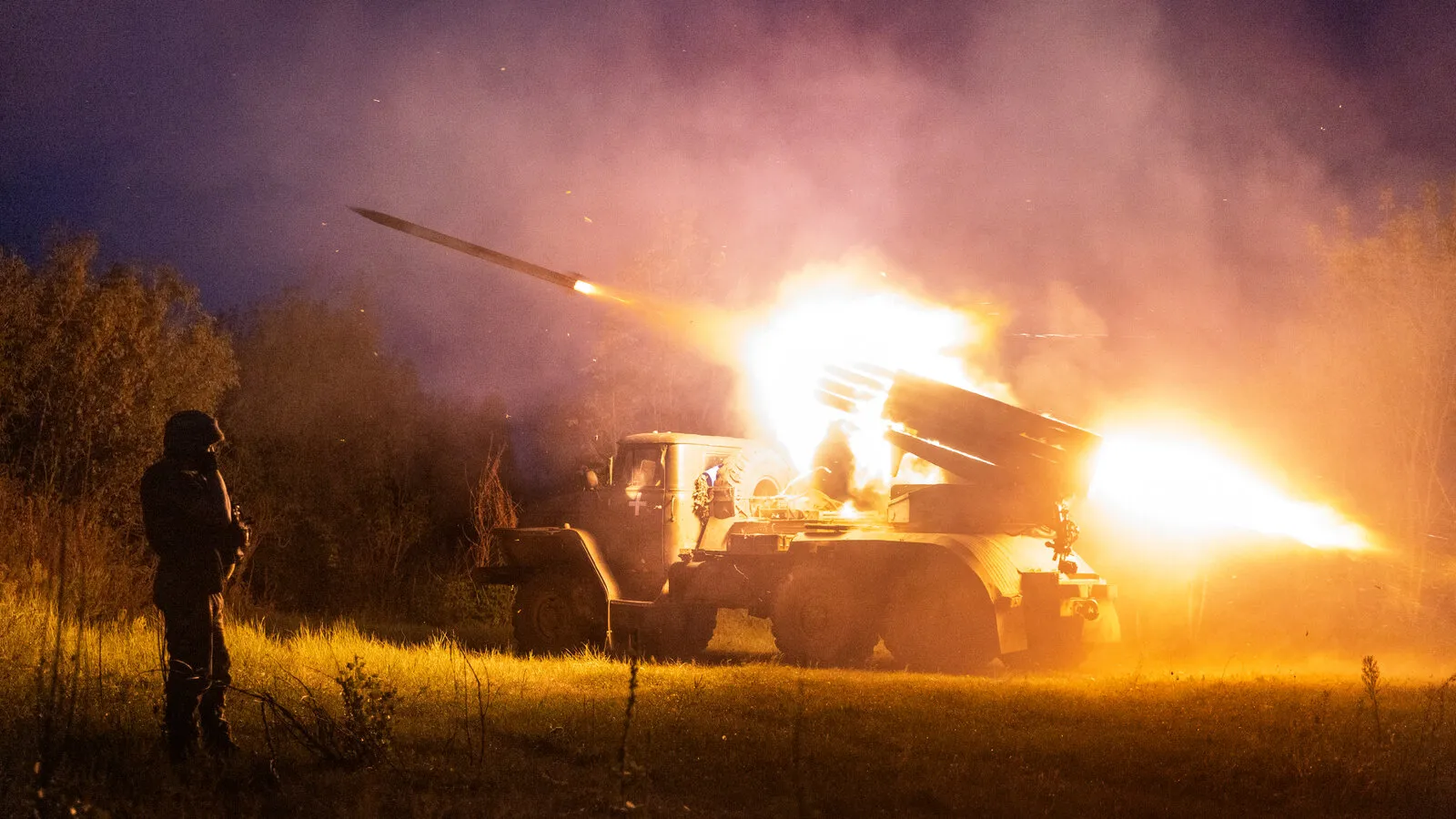 00ukraine-counteroffensive-thlb-videoSixteenByNineJumbo1600.webp