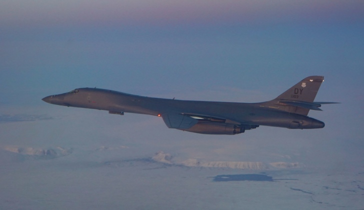 A B-1B Lancer assigned to the 345th Expeditionary Bomb Squadron flies over the Arctice Circle, Sept. 25, 2020. Two bombers assigned to the unit completed flights that passed directly over the North Pole enroute to perform interoperability training with the Norwegian air force. (U.S. Air Force aircrew photo) 