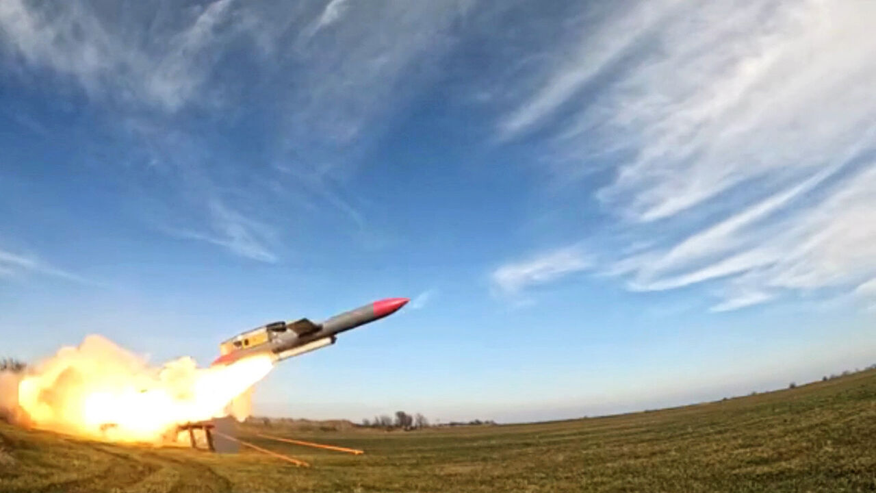 Thi video grab made on a footage published by Ukrainian media outlet ZN.UA show the launch of long-range cruise missiles known as Flamingo, as President Volodymyr Zelensky said on August 21 that Ukraine had tested the missile. Equipped with a 1,150-kilogram warhead and a range of more than 3,000 kilometres, it represents a major advance in Ukraine's strike capabilities, with Zelensky adding that mass production could begin by February. (Photo by Handout / ZN.UA / AFP) (Photo by HANDOUT/ZN.UA/AFP via Getty Images)