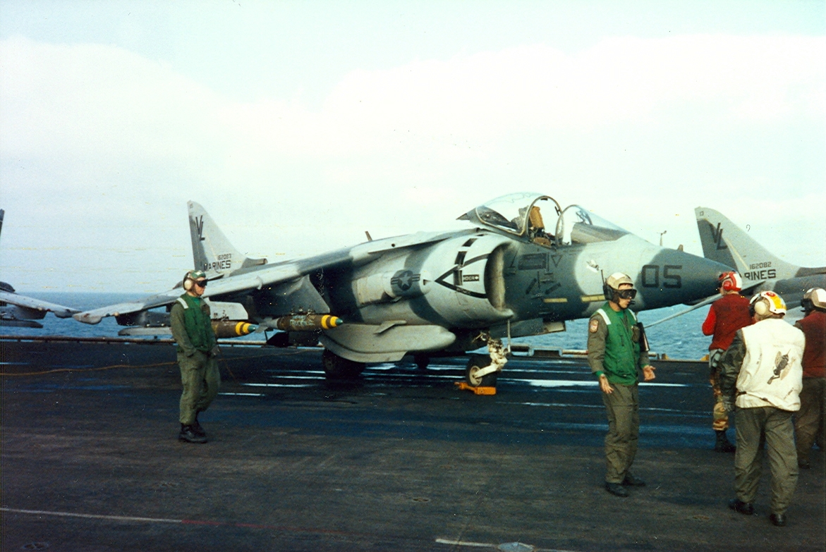 AV-8B_VMA-331_on_USS_Nassau_LHA-4_during_1991_Gulf_War.jpeg