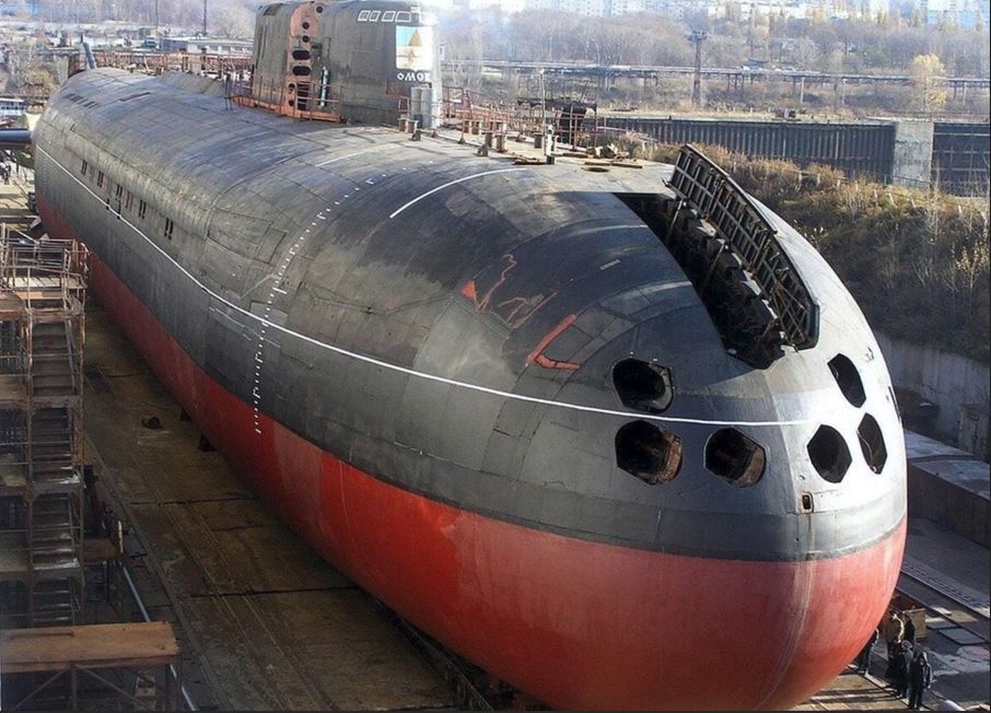 Belgorod-Russia-Nuclear-Submarine_1.jpg