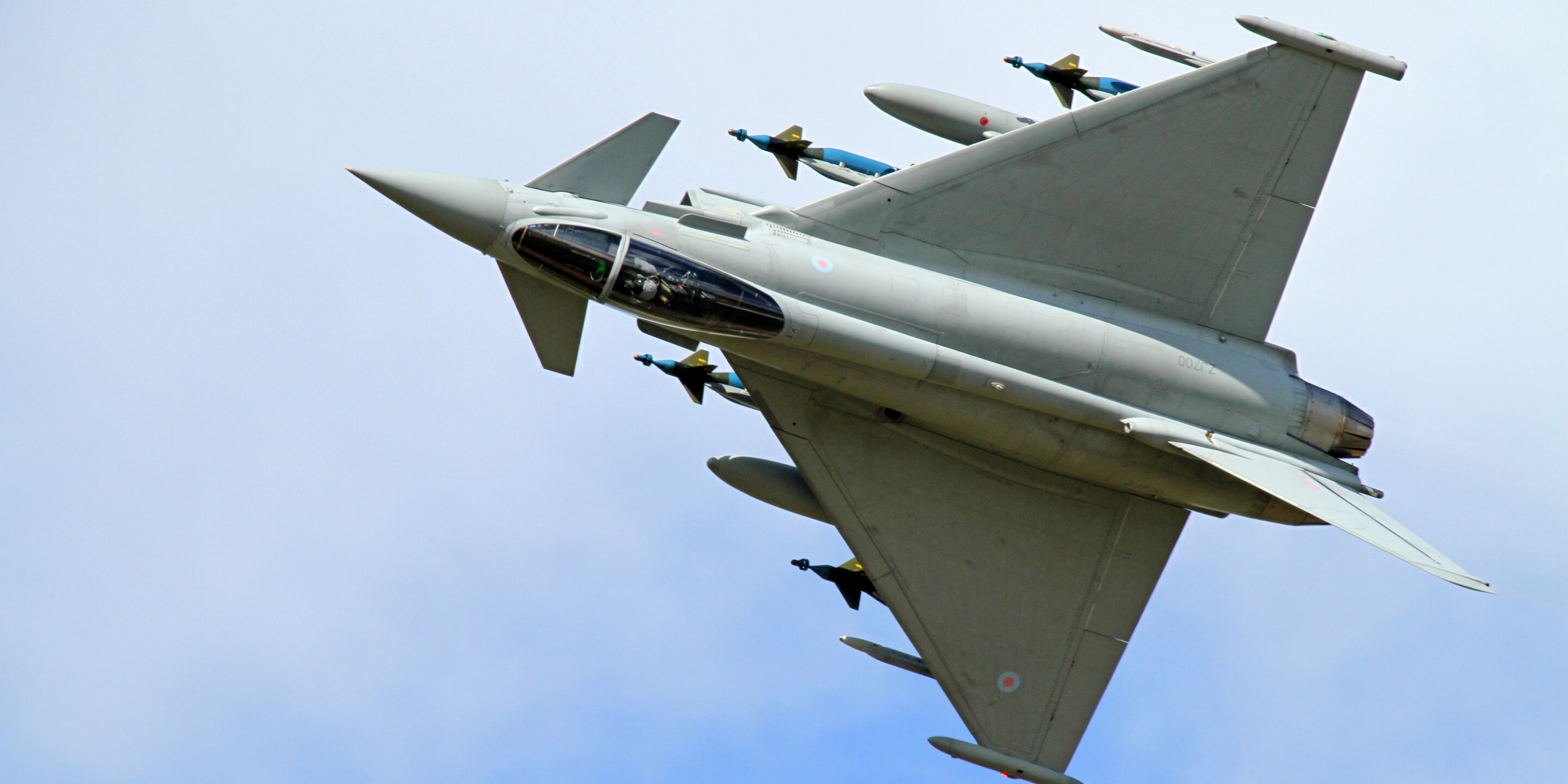Eurofighter_Typhoon_FGR4_7_5969162249-2880x1440_1_1.jpg
