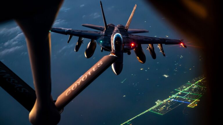 F18_1.jpg