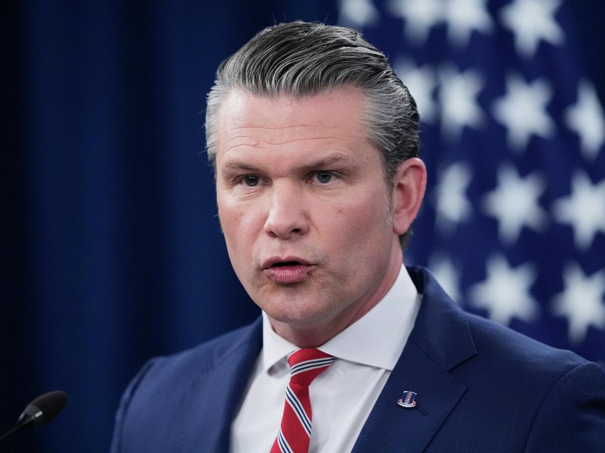 HEGSETH_1.jpg