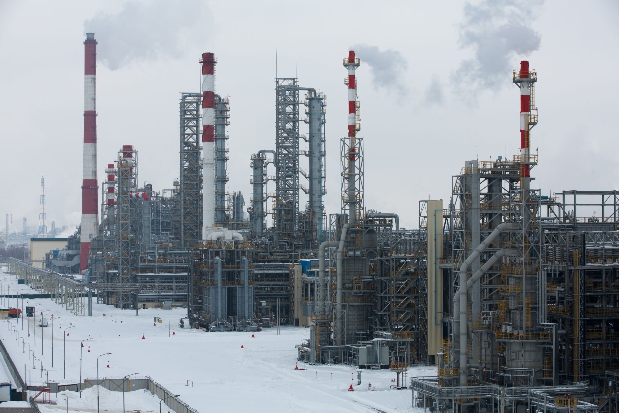 The diesel fuel hydrotreament unit stands at the Taneco Oil Refining and Petrochemical complex, operated by Tatneft PJSC, in Nizhnekamsk, Tatarstan, Russia, on Tuesday, March 5, 2019. Tatneft explores for, produces, refines, and markets crude oil. Photographer: Andrey Rudakov/Bloomberg