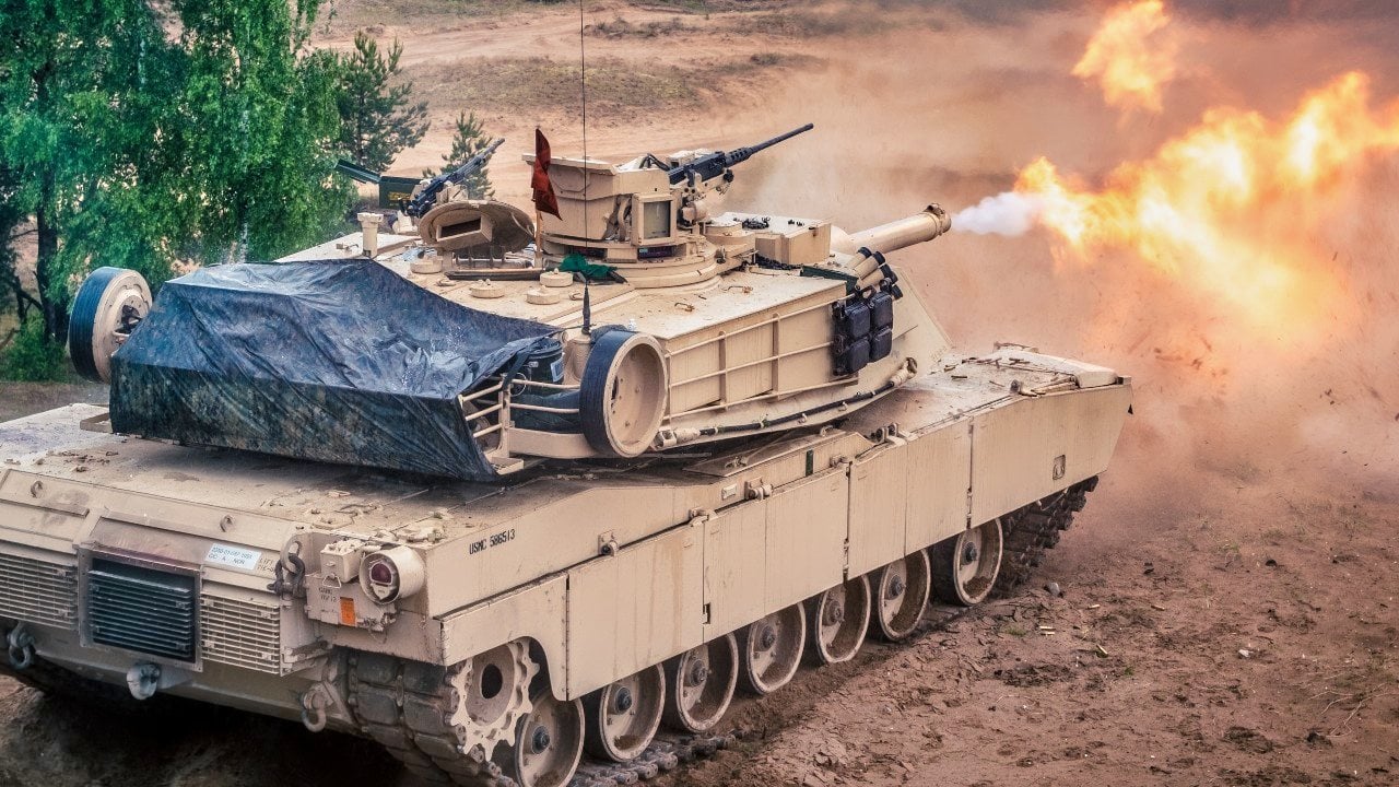 M1-Abrams-Tank-Firing.jpg