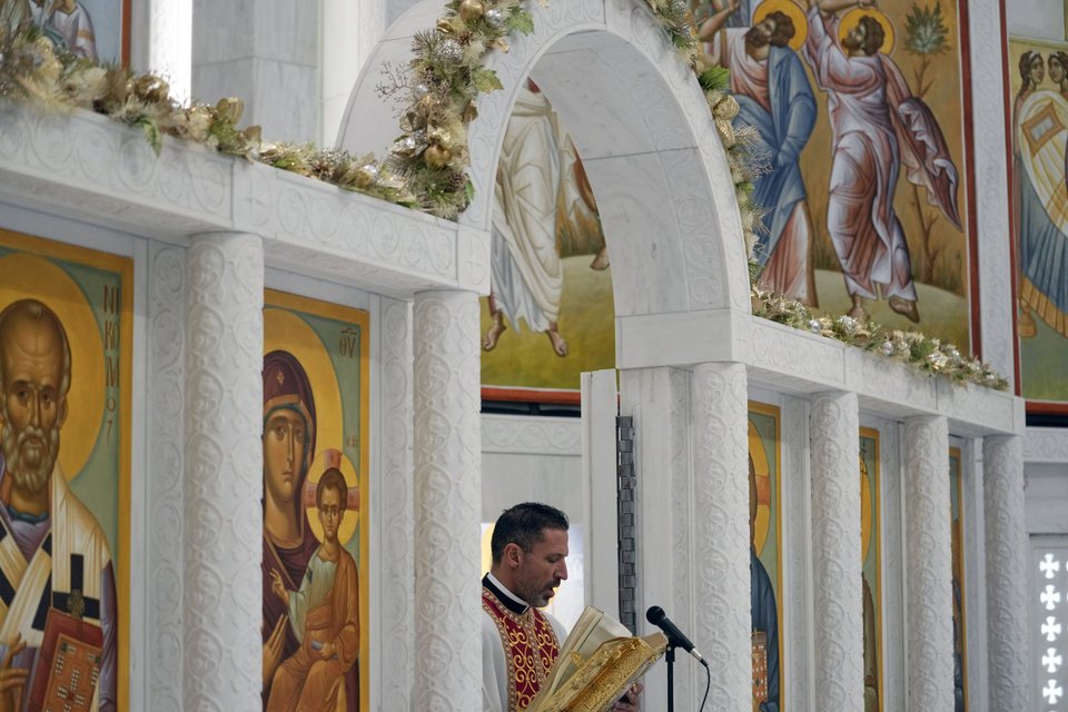 Priest-St-Nicholas-church-New-York.jpg