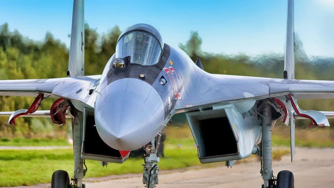 Russian-Air-Force-Su-35-Flanker-Fighter.jpg