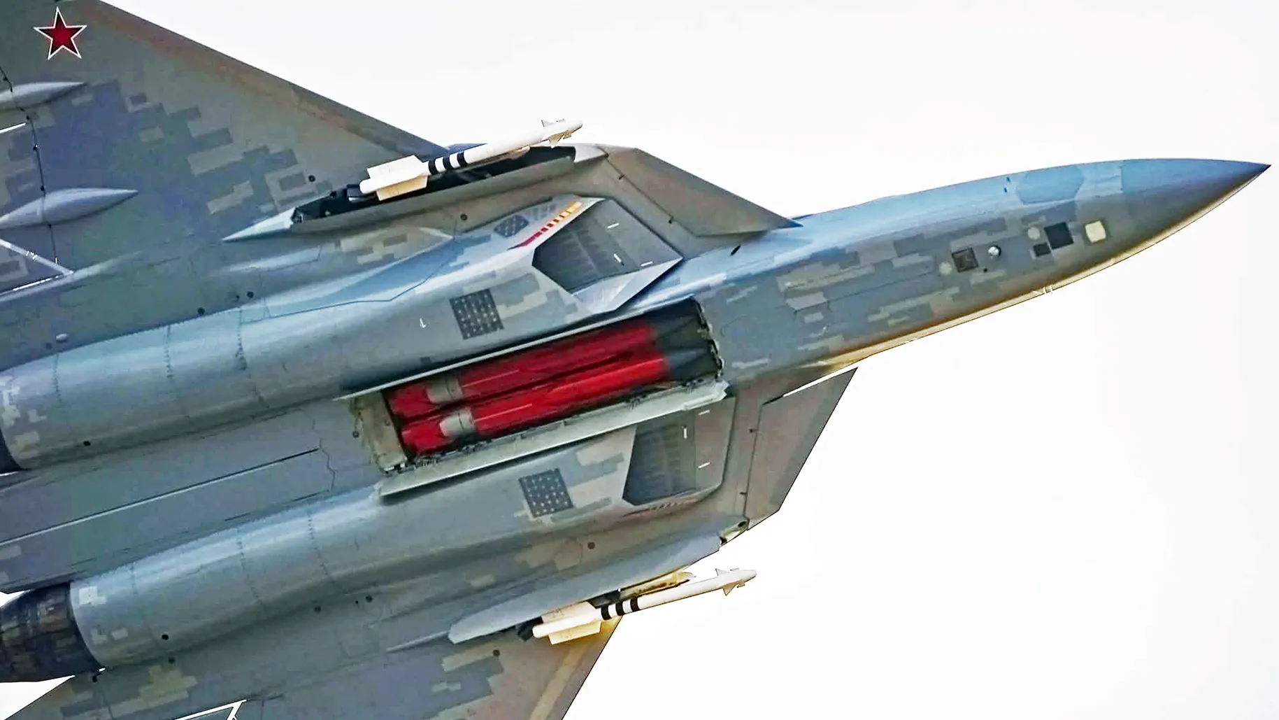 Su-57-close-up-internal-bay-copy_1.webp
