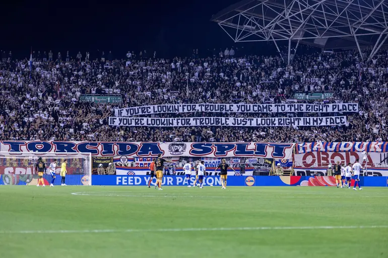 Torcida_2.webp
