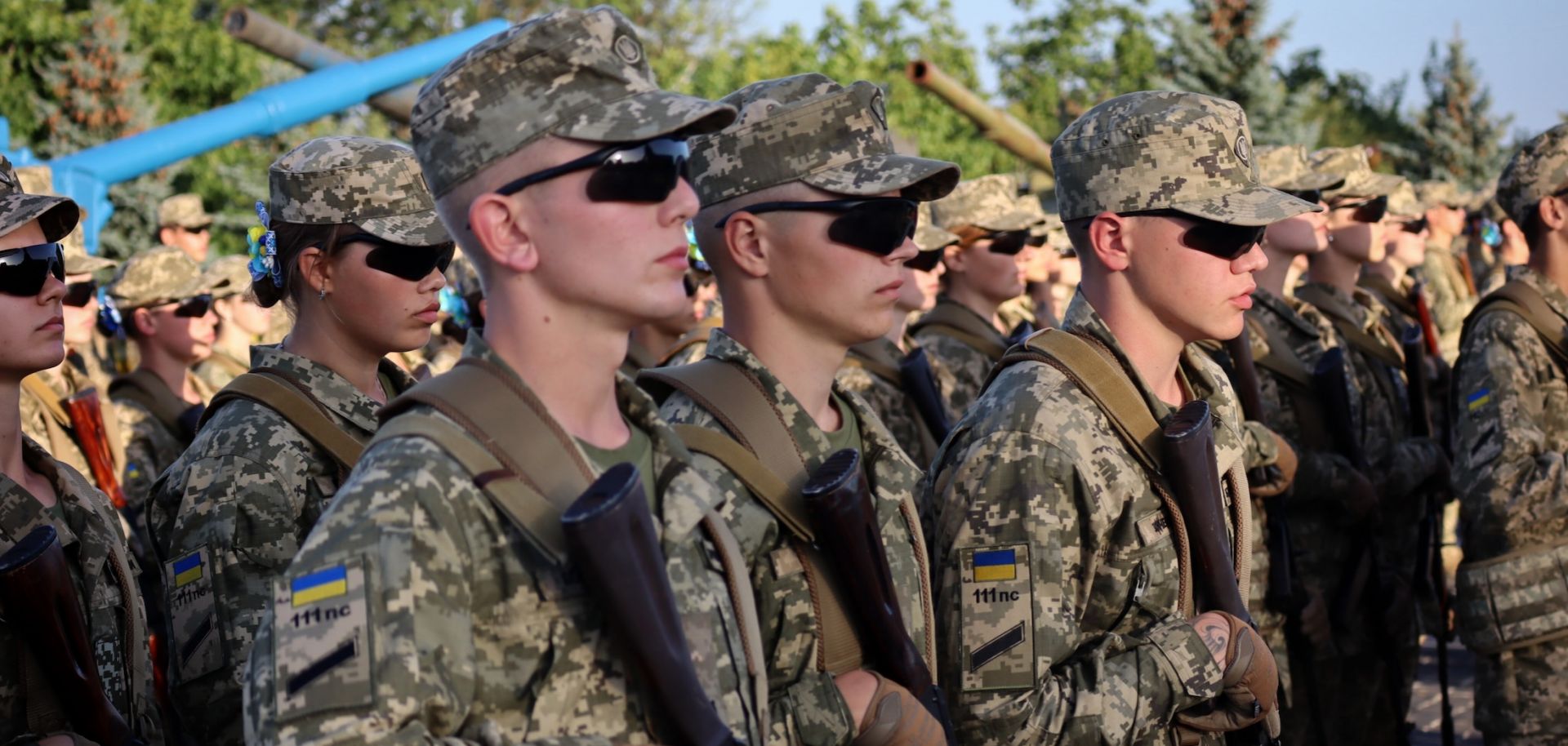 Ukraine_Troops_GettyImages-1669365277.jpg