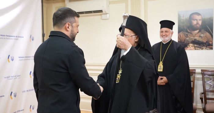 Vartholomaios-Zelensky-Elpidoforos.jpg