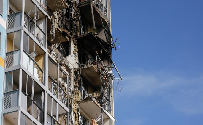 A view shows a damaged multi-storey residential building following an alleged Ukrainian drone attack in the course of Russia-Ukraine conflict, in Ramenskoye in the Moscow region, Russia September 10, 2024. REUTERS/Maxim Shemetov