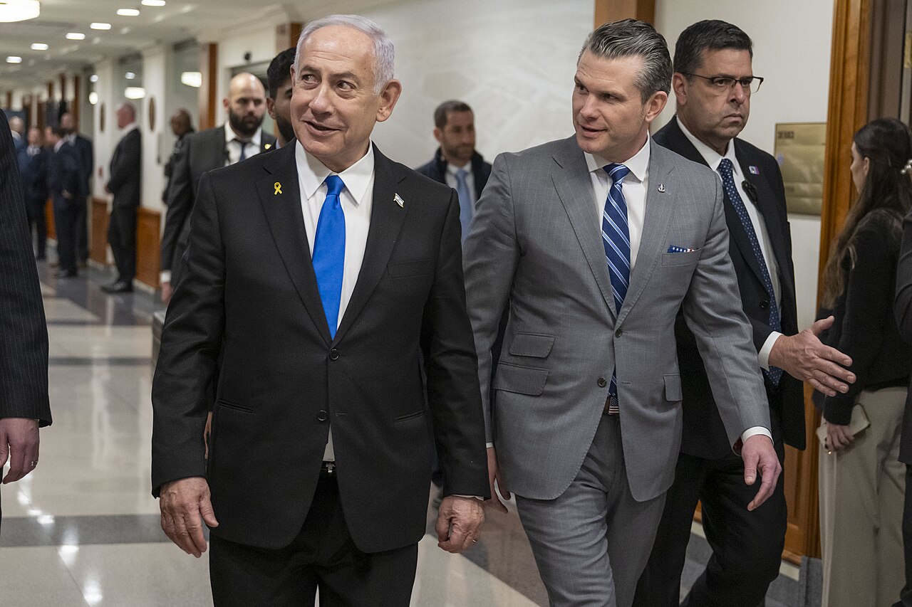 Secretary of Defense Pete Hegseth hosts a bilateral exchange with Israeli Prime Minister Benjamin Netanyahu at the Pentagon, Washington, D.C., Feb. 5, 2025. (DoD photo by U.S. Air Force Senior Airman Madelyn Keech) 