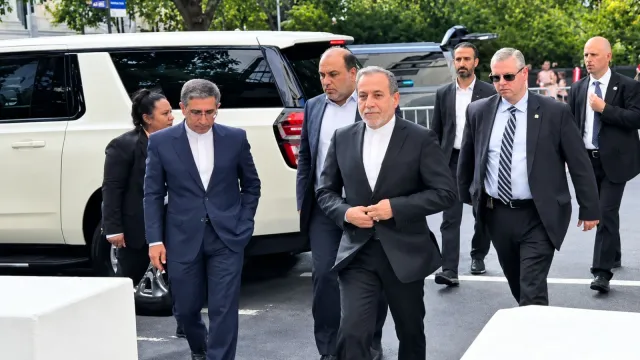 iran_c_4.webp