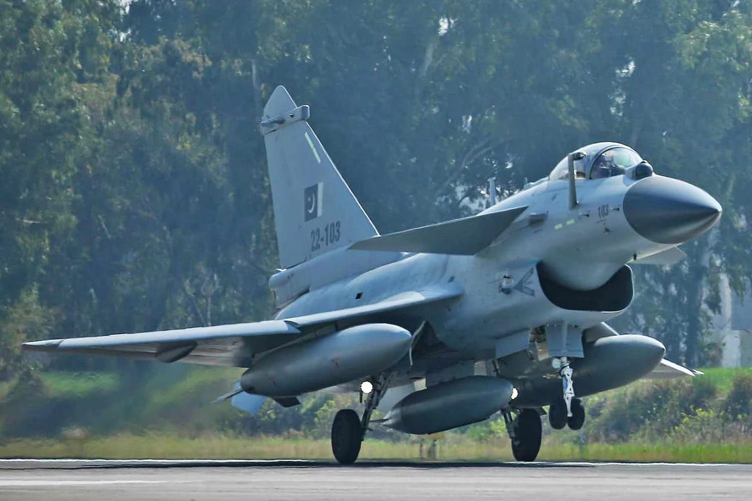 j-10c-paf-2-1-pctm4zt.webp
