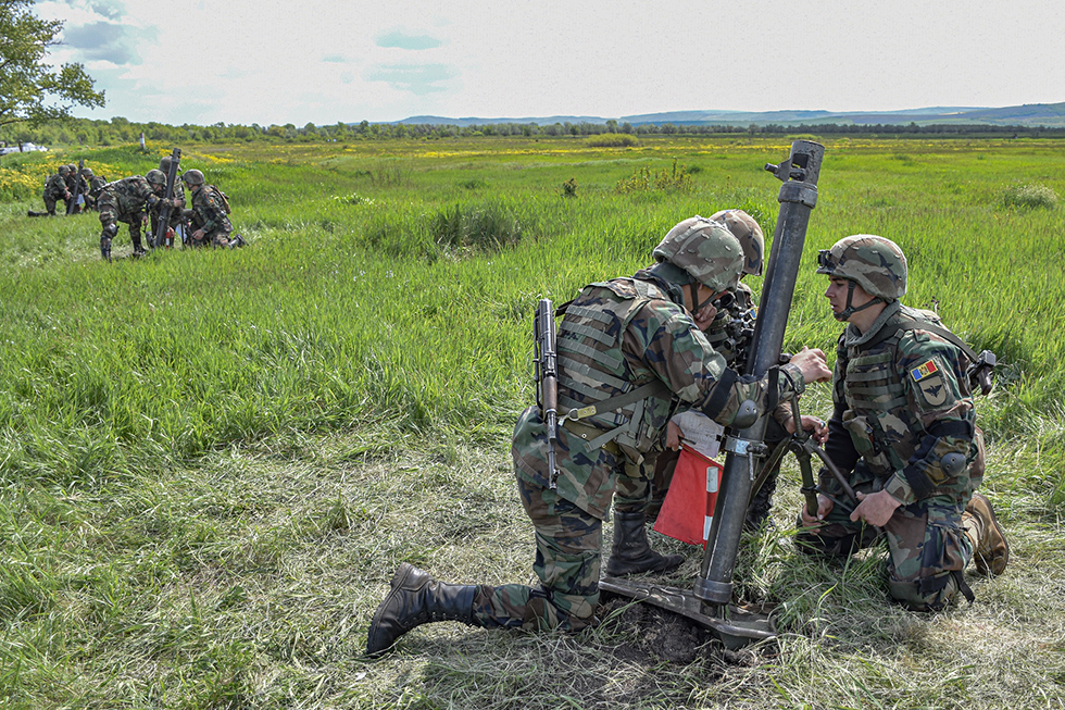 moldova-train-army-0241-10-5-army-md.jpg