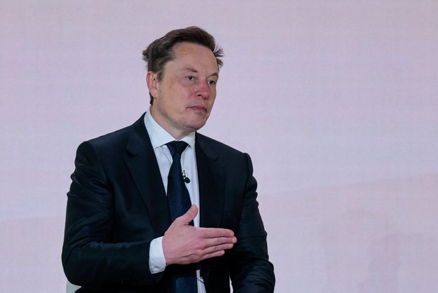 musk_b.jpg