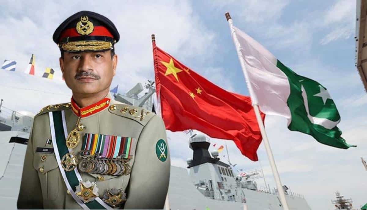 pakistanarmy-chief-asimmunir-arrives-in-china-on-maiden-visit-to-boost-military-ties-1682397407-5154.jpg