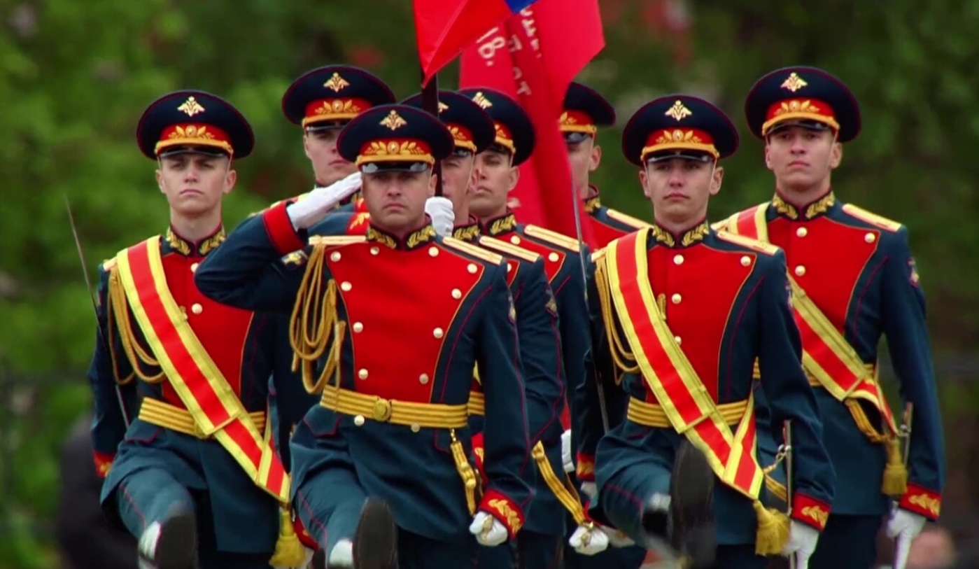 parade_2_2.jpg