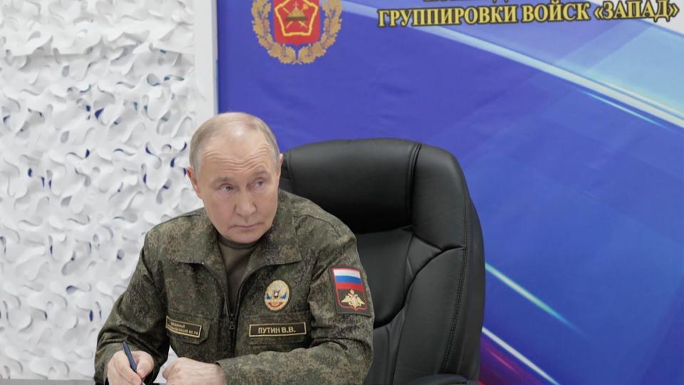 putin_military.jpeg