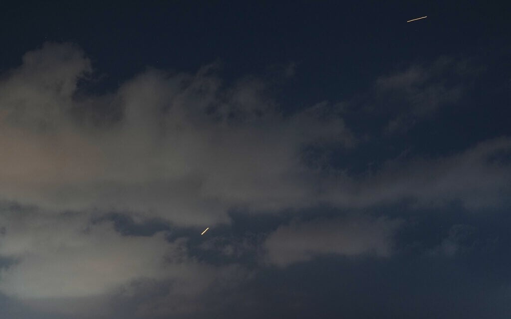 sky_1.jpg