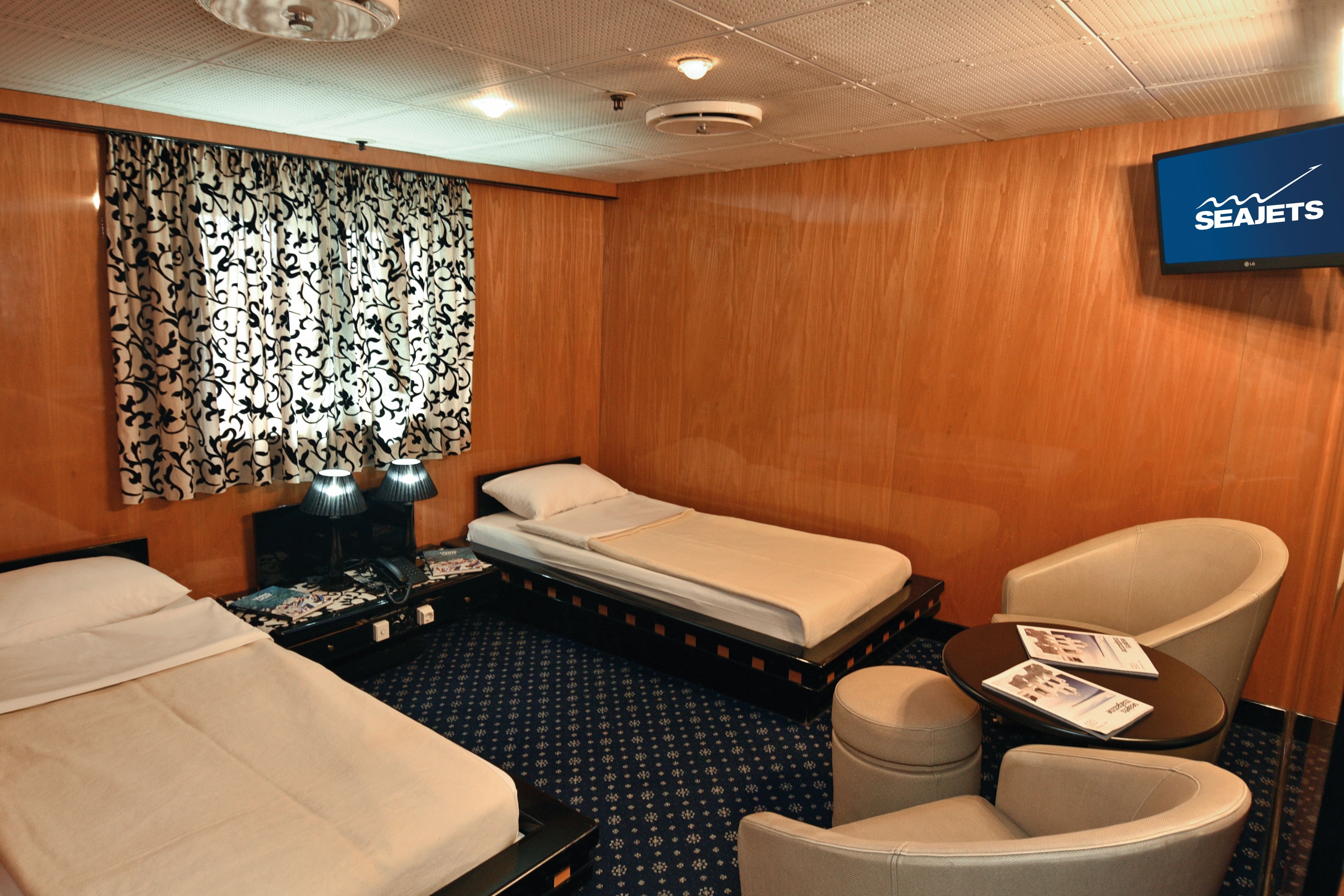 super_star_interior_03.jpg