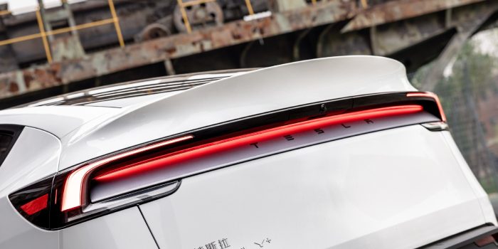 tesla-model-y-china-logo-rear-700x350.jpg