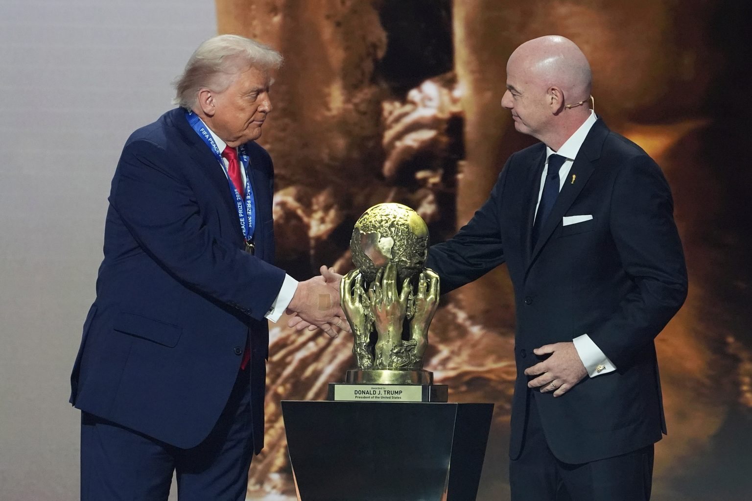 trump-fifa-vravio-1536x1023.jpg