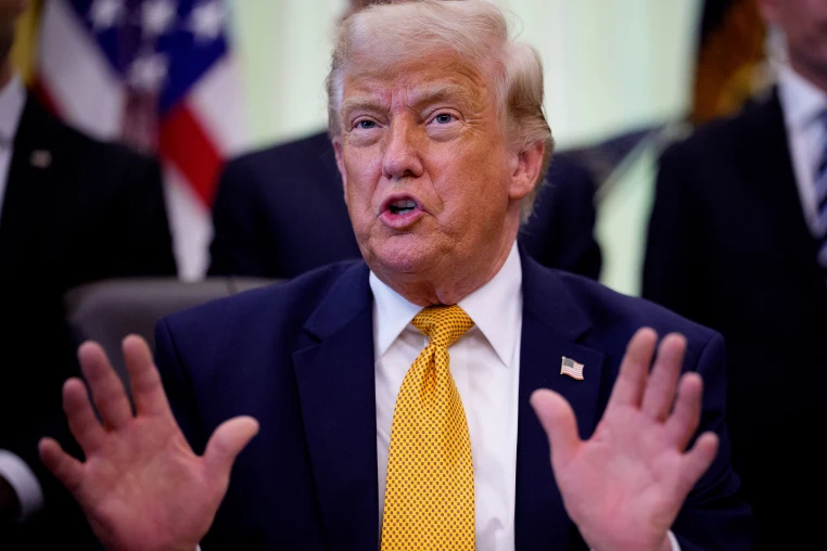 trump_2_2.webp