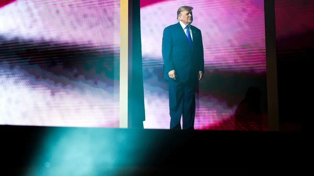 trump_b_4.webp