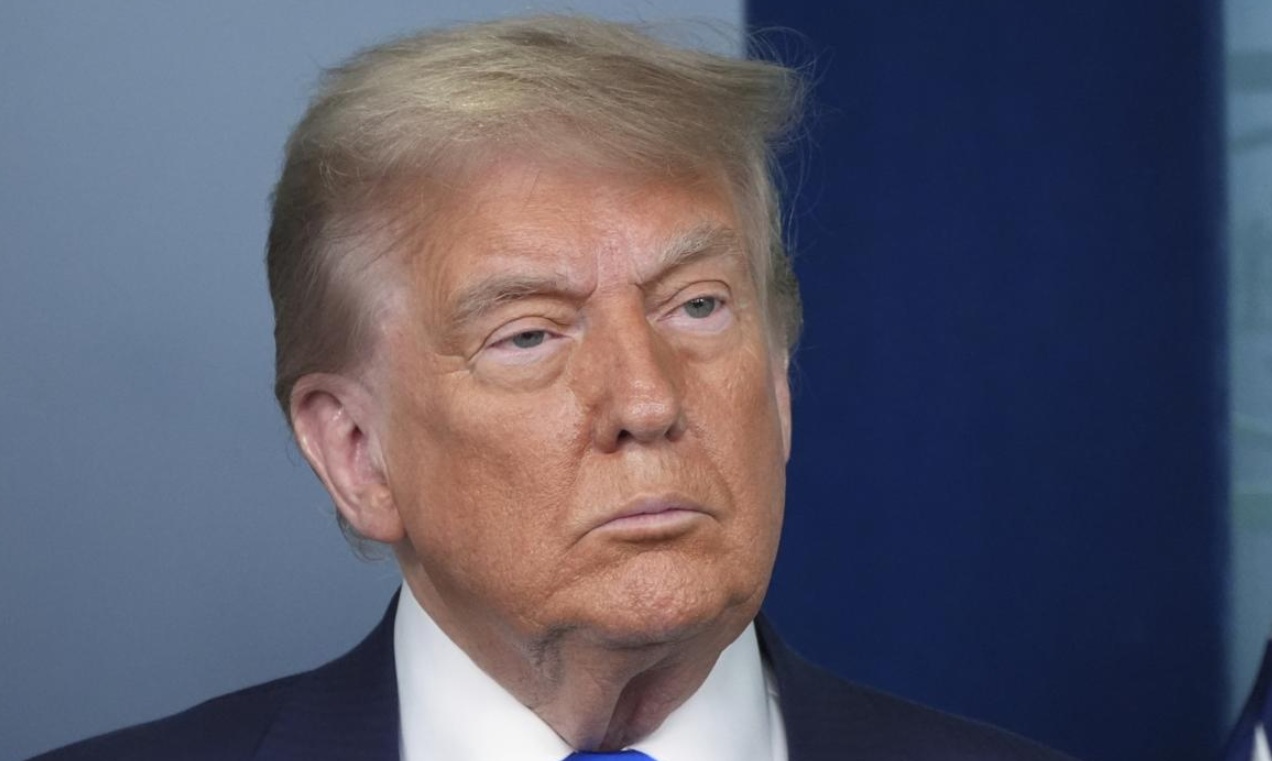 trump_b_6.jpg