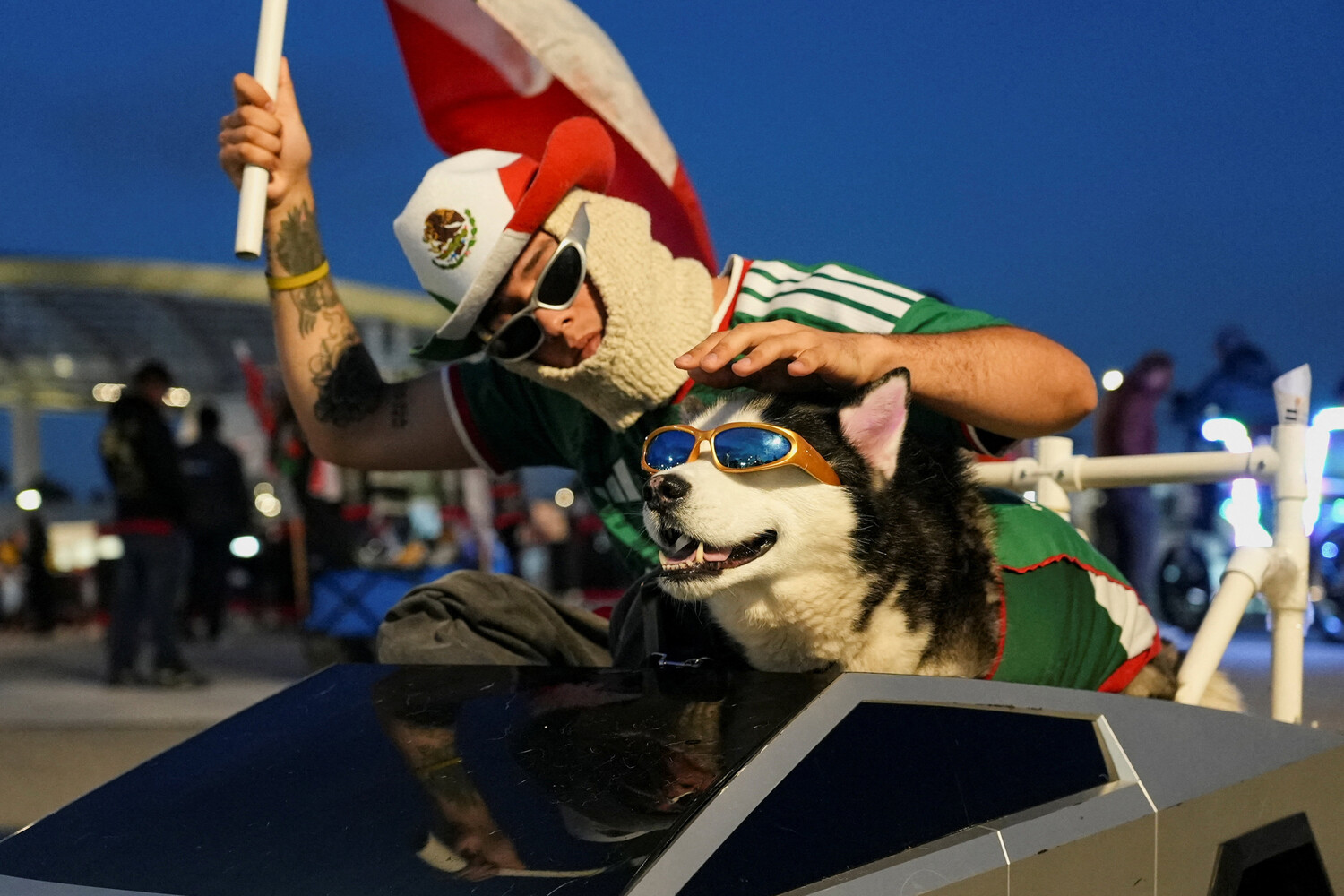 upload-2026-06-26T193709Z_1892386167_RC2D1MA6W0OY_RTRMADP_3_SOCCER-WORLDCUP-MEXICO-FAN-pic4_zoom-1500x1500-94201.jpg