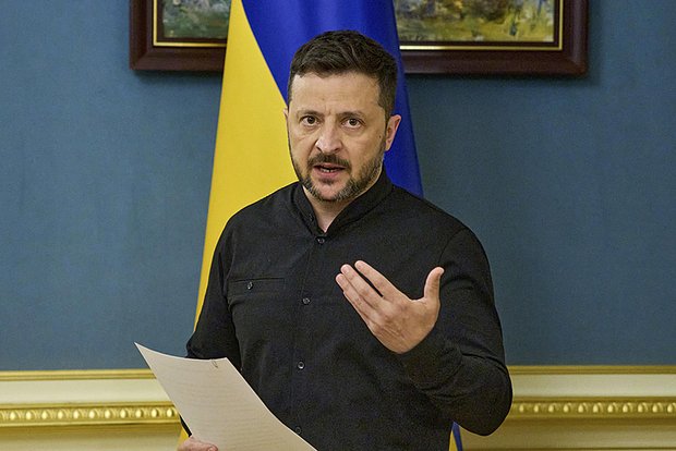 zelensky_b_4.jpg
