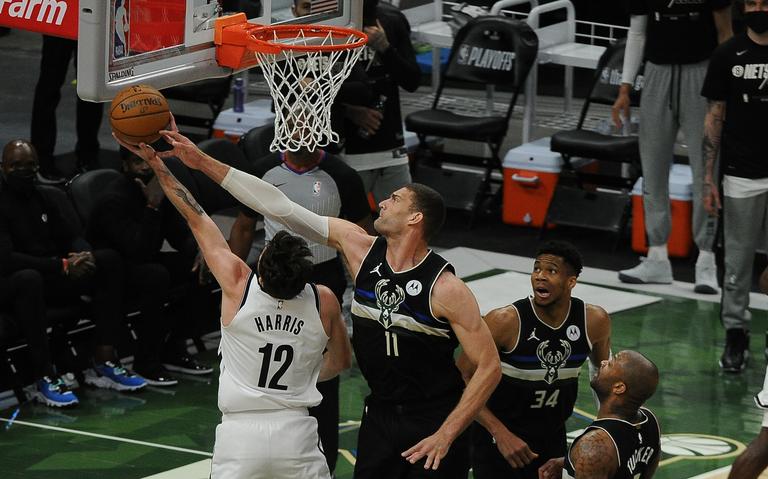 2021-06-18T014314Z_223253583_MT1USATODAY16271494_RTRMADP_3_NBA-PLAYOFFS-BROOKLYN-NETS-AT-MILWAUKEE-BUCKS.jpg