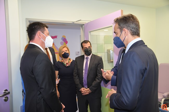 Karel Komarek, Πρόεδρος Δ.Σ. της Allwyn, Μίνα Γκάγκα, Aναπληρώτρια Yπουργός Υγείας, Θάνος Πλεύρης, Υπουργός Υγείας, Κυριάκος Μητσοτάκης, Πρωθυπουργός