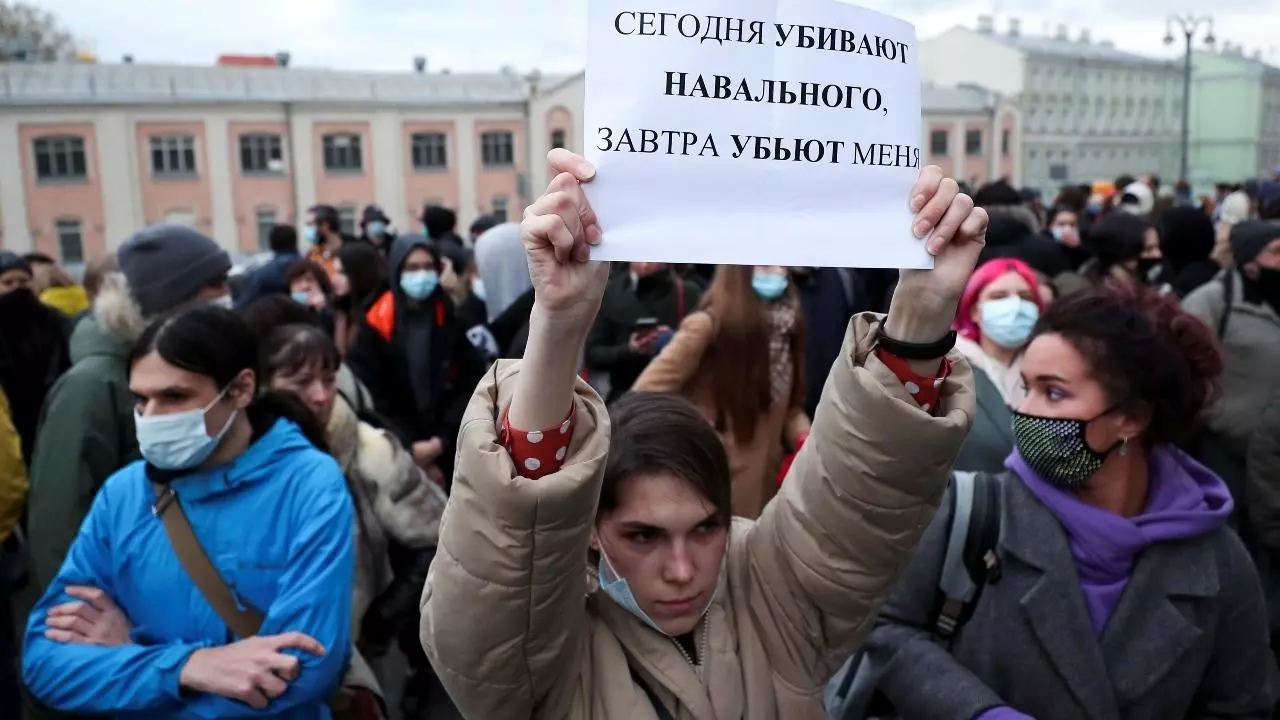 Navalny_protesters_1.webp