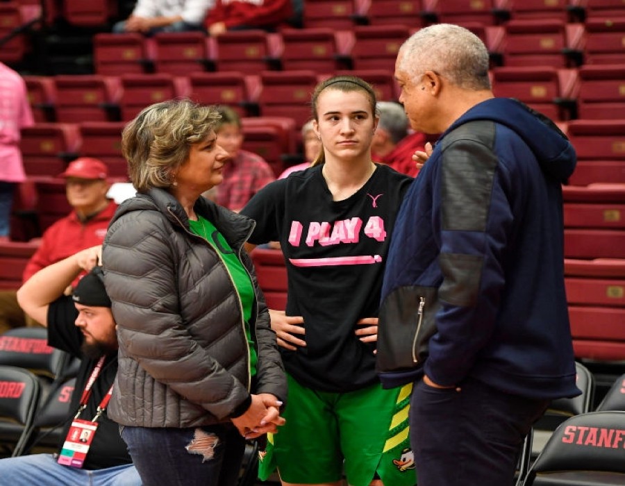 College Basketball: Oregon Sabrina Ionescu on court with her mother Liliana and father Dan before game vs Stanford at Stanford Maples Pavilion.Stanford, CA 2/10/2019CREDIT: Jordan Murph (Photo by Jordan Murph /Sports Illustrated via Getty Images)(Set Number: X162474 TK1 )