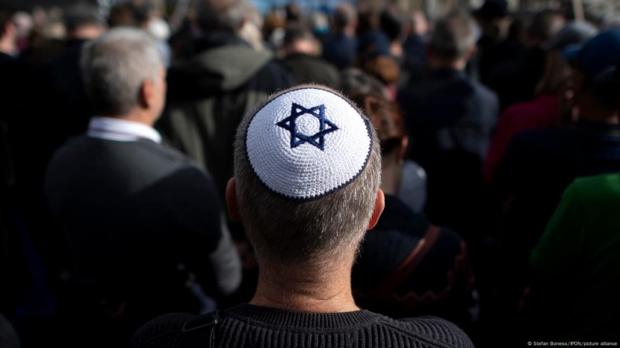 Ο πρέσβης του Ισραήλ στη Γερμανία για τον αντισημιτισμό