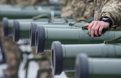 Η Δύση ξεμένει από όπλα: Οι ΗΠΑ αγοράζουν από τη Ν. Κορέα για να βοηθήσουν την Ουκρανία