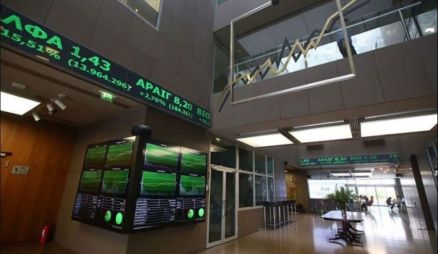 Λίγο μετά το άνοιγμα του ΧΑ: Υψηλότερα λόγω Coca Cola, βαρίδι και σήμερα η Πειραιώς