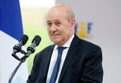 Le Drian (ΥΠΕΞ Γαλλίας): Η Ρωσία θα υποστεί σοβαρές συνέπειες, εάν εισβάλλει στην Ουκρανία - Η Μόσχα καταγγέλλει «υστερία της Δύσης»