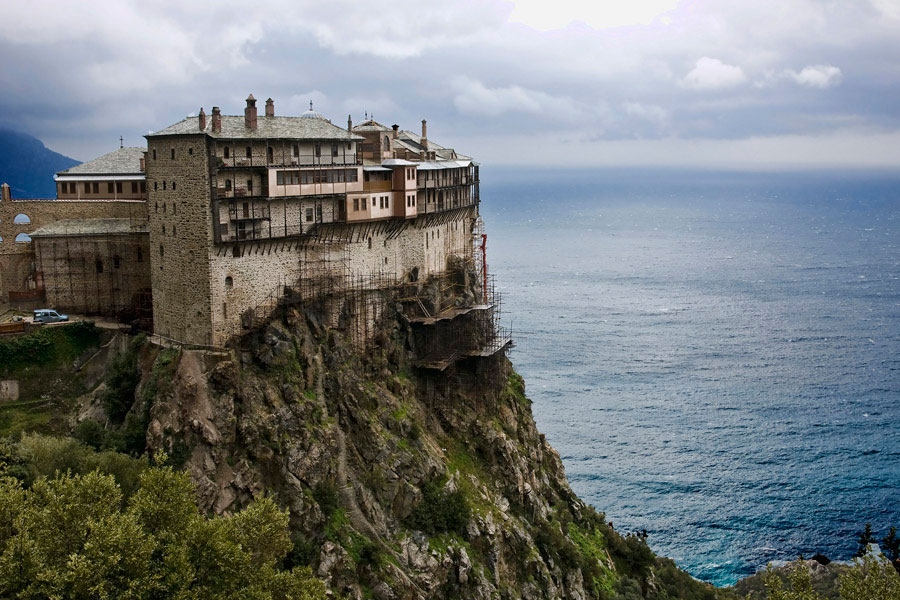 Θεσσαλονίκη: Συνελήφθη μοναχός του Αγίου Όρους κατηγορούμενος ότι ξυλοκόπησε άλλο μοναχό