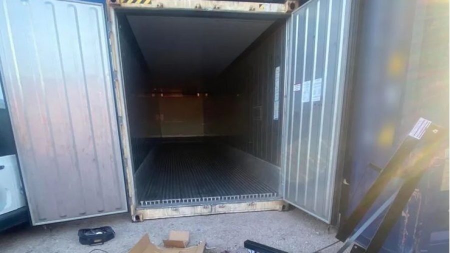 ΕΛ.ΑΣ: Εξαρθρώθηκε εγκληματική οργάνωση, διεθνικού χαρακτήρα, διακίνησης κοκαΐνης μέσω εμπορευματοκιβωτίων - Τρεις συλλήψεις