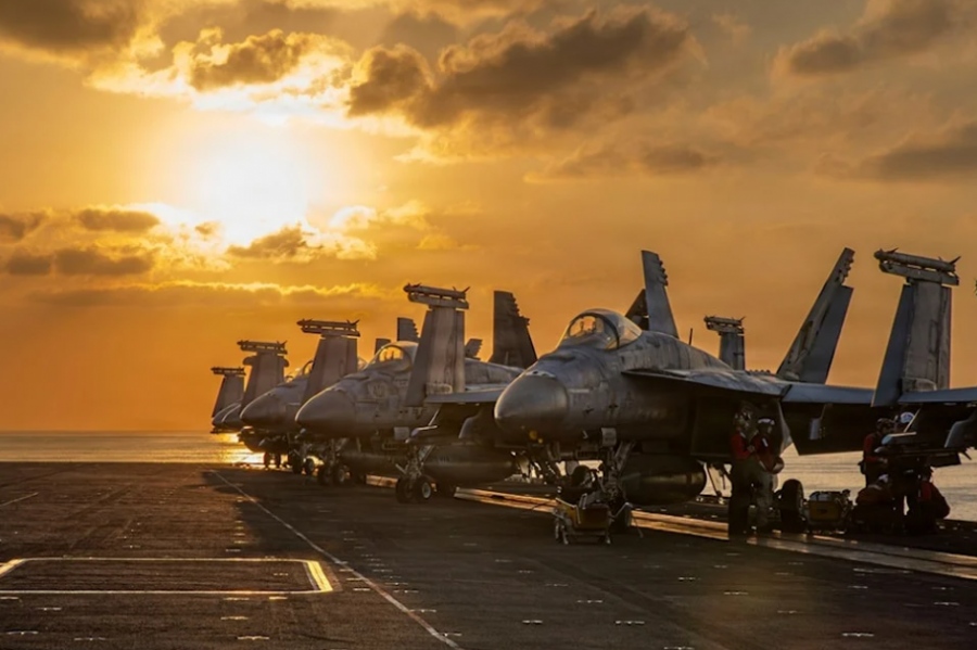 Φρουροί της Επανάστασης – «Ξεδοντιάσαμε» το USS Abraham Lincoln με drones και πυραύλους, το αποσύρουν οι ΗΠΑ