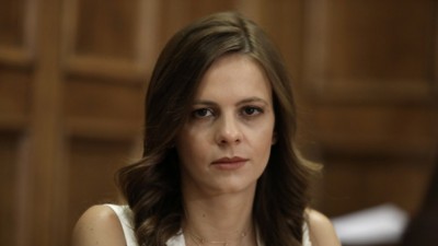 Αχτσιόγλου: Εκτός επιστρεπτέας προκαταβολής οι 4 στους 5 – Σε οικονομική ασφυξία μικρές και μεσαίες επιχειρήσεις