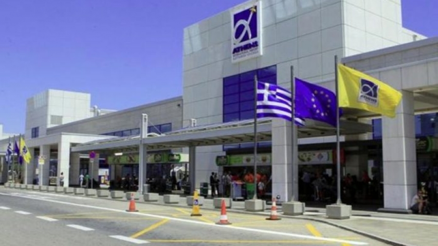 ΙΝΣΕΤΕ: +4,5% οι αεροπορικές αφίξεις στην Ελλάδα τον Αύγουστο