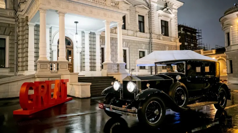 Τι σημαίνει η απέλαση ενός Βρετανού πράκτορα των μυστικών υπηρεσιών από τη Ρωσία;